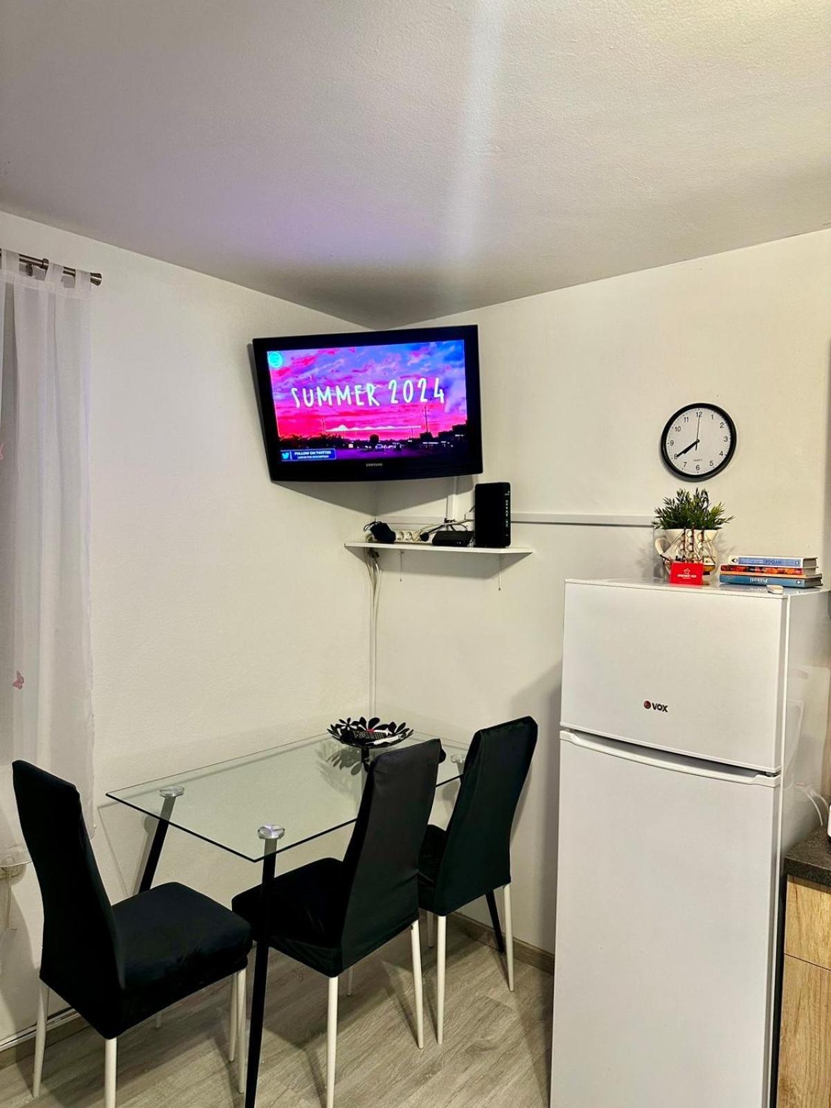 Apartma Jugo โคเปร์ ภายนอก รูปภาพ