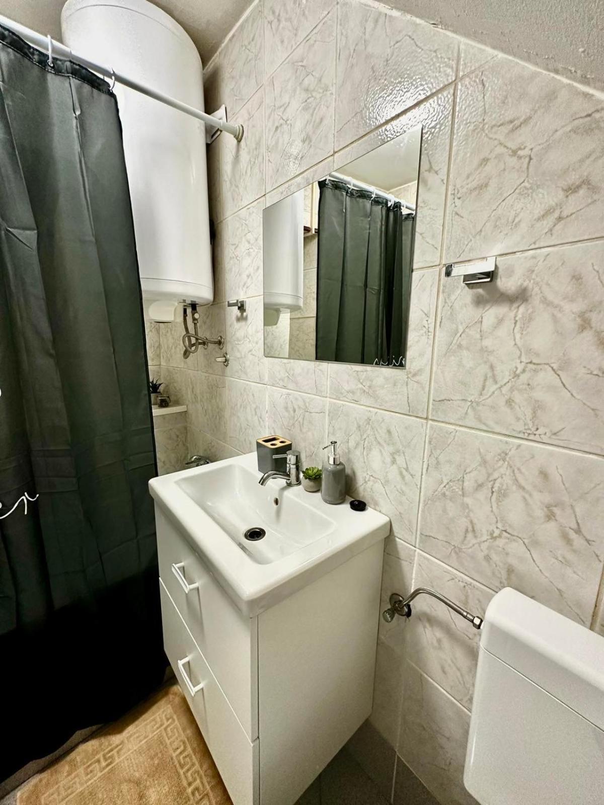 Apartma Jugo โคเปร์ ภายนอก รูปภาพ