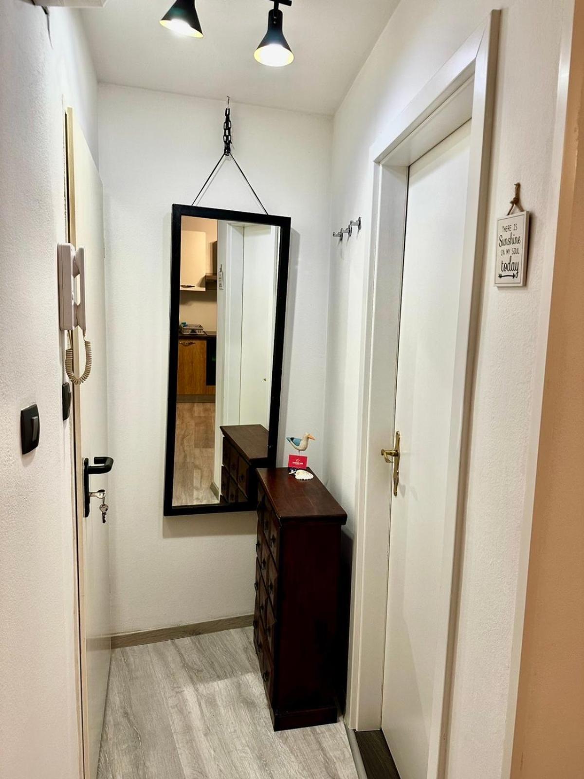 Apartma Jugo โคเปร์ ภายนอก รูปภาพ